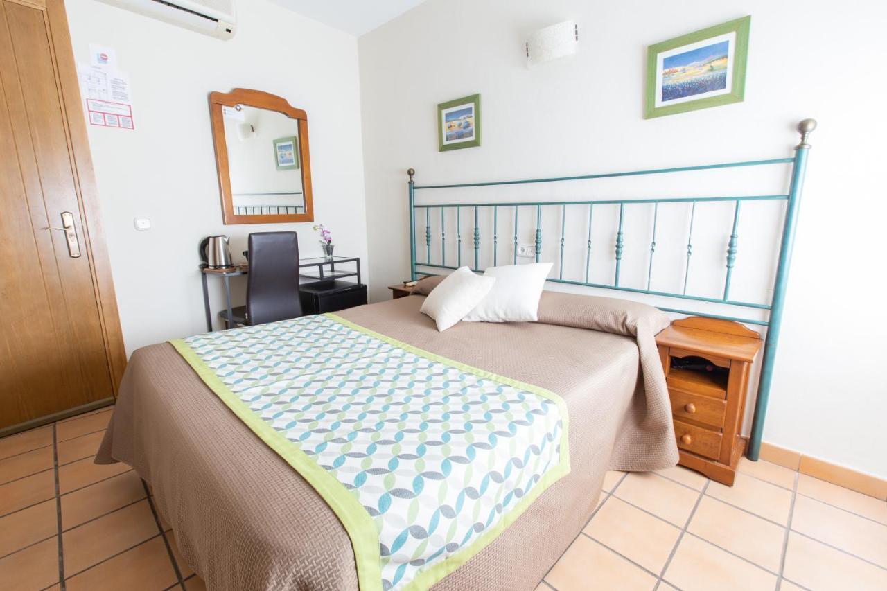 El Gallo Hostal *